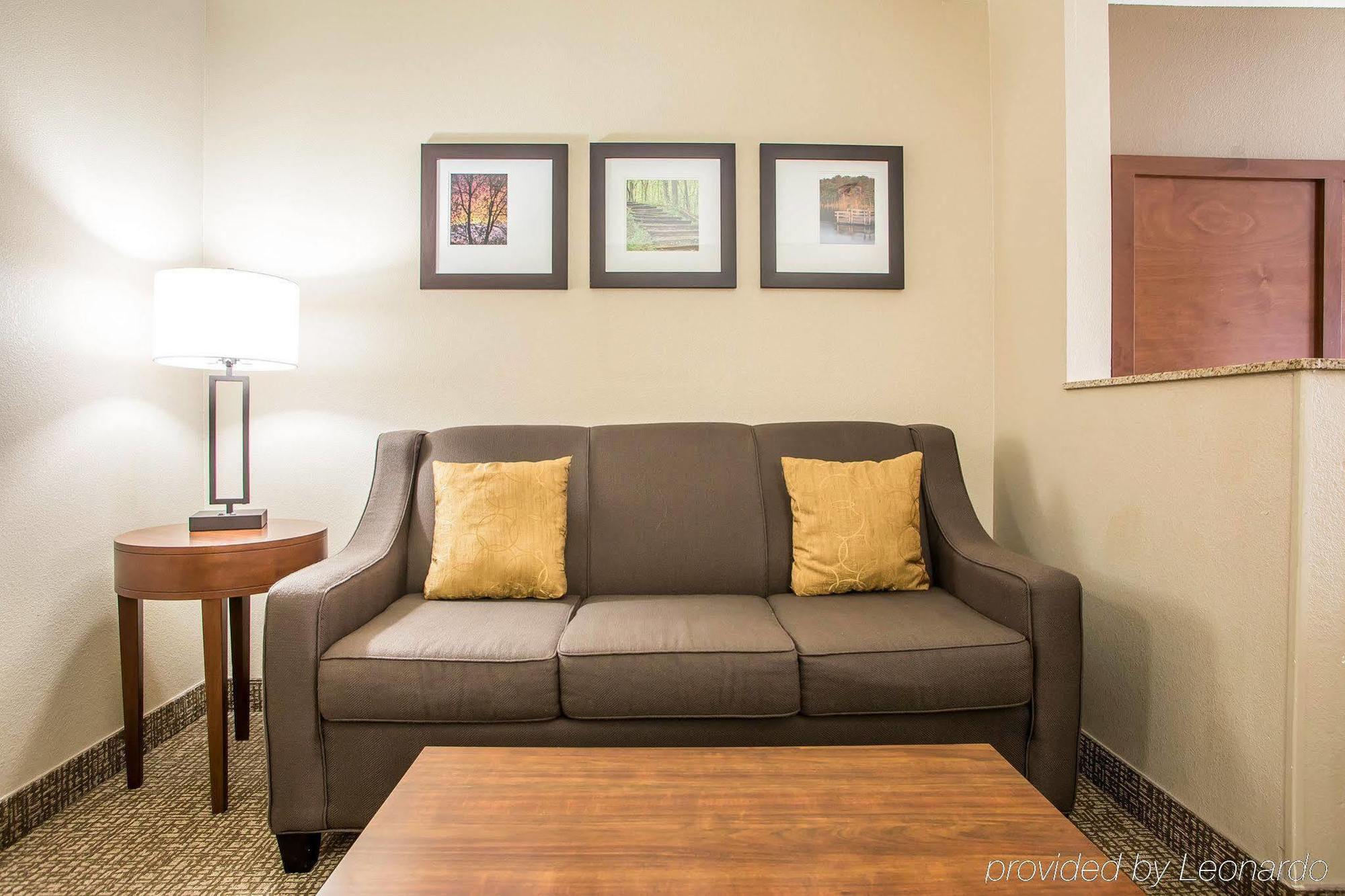 Comfort I-80 Hotel Coralville